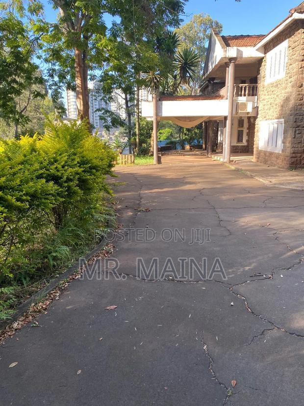5bdrm Maisonette In Muthaiga Estate For Sale