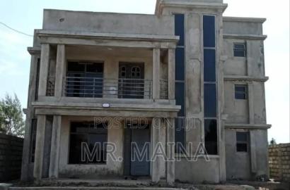 5 Bedroom Mansionte in Katani