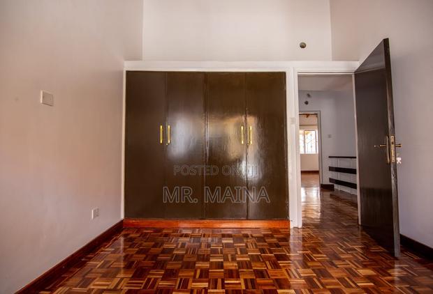 4bdrm House in Gatanga Hill Court, Valley Arcade for sale