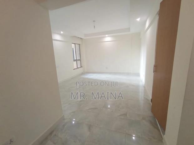 3bdrm Maisonette in Loneview Estate, Hotel 67 Area for sale