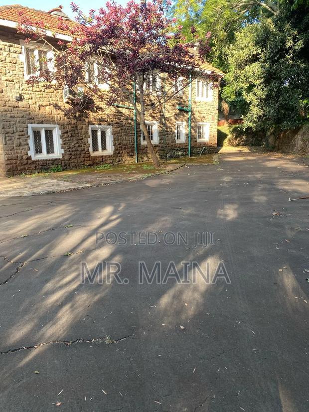 5bdrm Maisonette In Muthaiga Estate For Sale