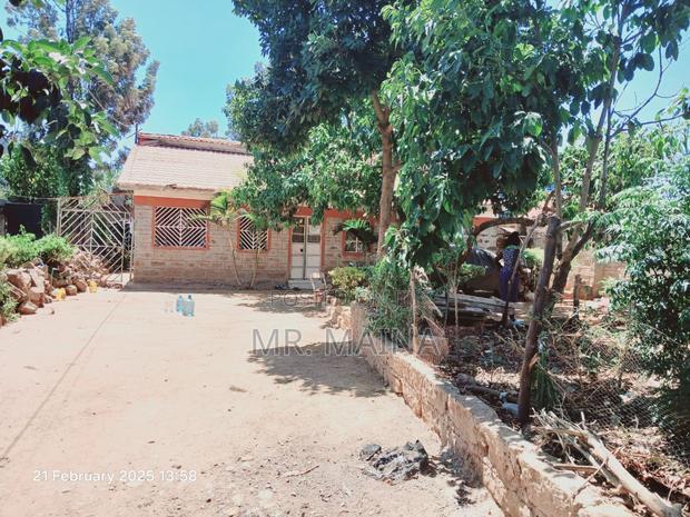 3bdrm Bungalow in Njiru for sale