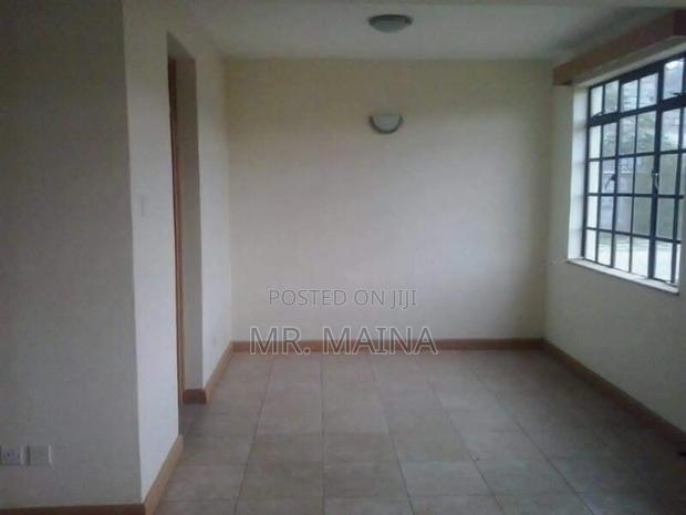 3bdrm Maisonette in Loneview Estate, Hotel 67 Area for sale