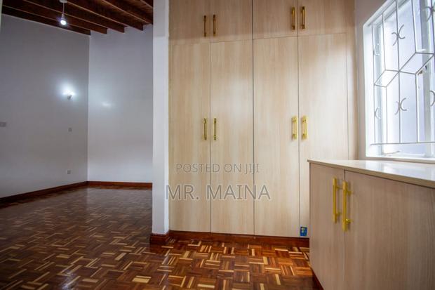 4bdrm House in Gatanga Hill Court, Valley Arcade for sale