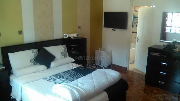 4bdrm Maisonette In Waterfront Gardens For Sale