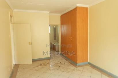3 Bedroom Apartment in Greenspan Donholm