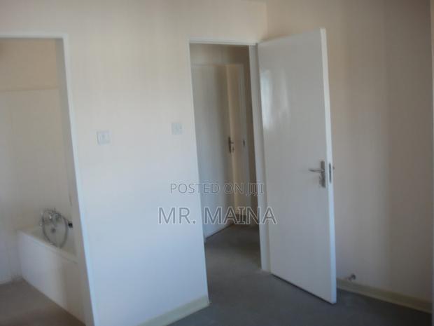 3bdrm Condo in Nyayo Estate for sale