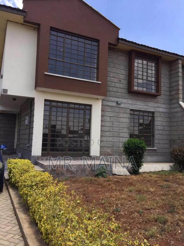 3bdrm Mansion in Graceland Estate, Lukenya for sale