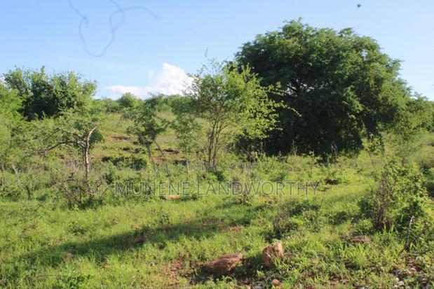Embu County,Mutuobare Agri/Commercial Land Near the Tarmac