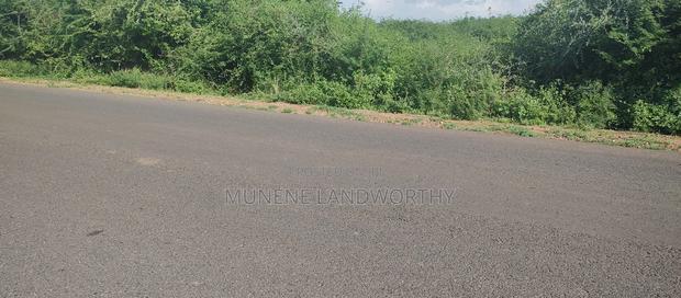 Embu County, Mutuobare Commercial 50x100 Plots Tarmac Road.