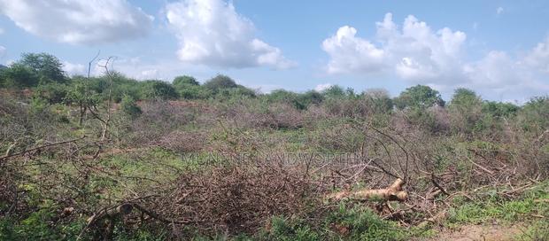 Embu County, Mutuobare Commercial 50x100 Plots Tarmac Road.