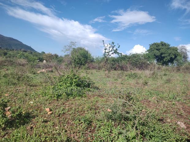 Embu County, Kiambere Agri/Commercial Land Near the Centre.