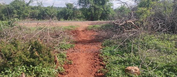 Embu County, Mutuobare Commercial 50x100 Plots Tarmac Road.