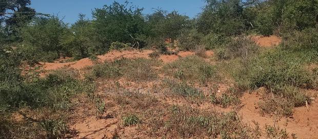 Embu, Mutuobare,1 Acre on Sale Near Tarmac Road Center.