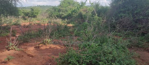 Embu County, Mutuobare Commercial 50x100 Plots Tarmac Road.