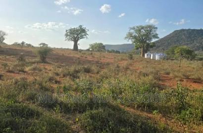 Prime 400 Acres for Sale - Touching Athi River,