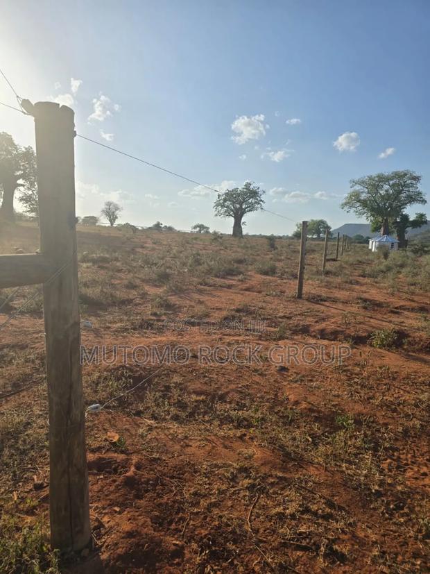 Prime 400 Acres for Sale - Touching Athi River,