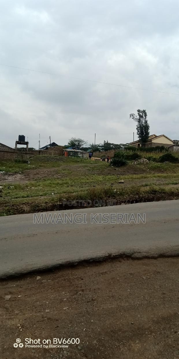 Half An Acre In Kiserian Town Ndani