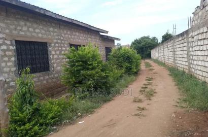 House for Sale in Kombani