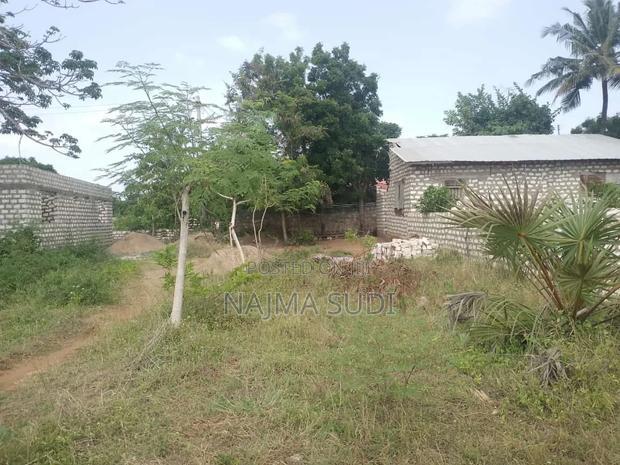 Plot for Sale in Likoni Mtsengo 34 by 60