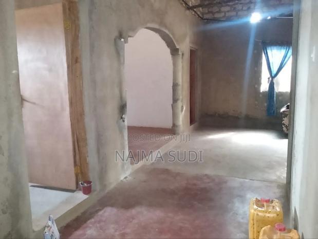 House for Sale in Kombani