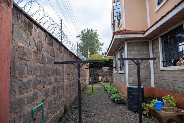 2bdrm Apartment in Canaan Street, Happy Valley Estate for rent