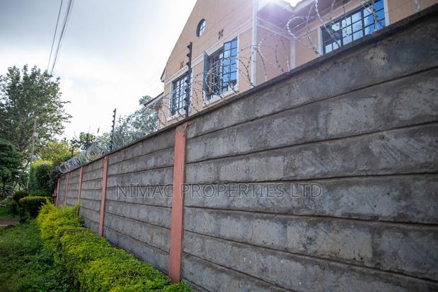 2bdrm Apartment in Canaan Street, Happy Valley Estate for rent