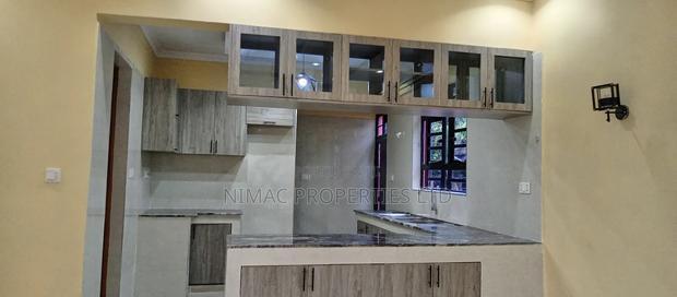3bdrm Bungalow in K.U Boma Estate, Kenyatta Road / Theta for rent