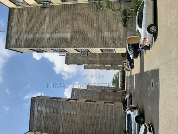 2bdrm Apartment in Camden Court, DayStar Area for sale
