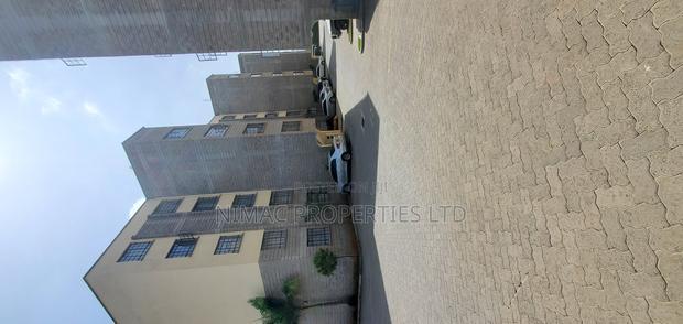 2bdrm Apartment in Camden Court, DayStar Area for sale