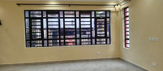 3bdrm Bungalow in K.U Boma Estate, Kenyatta Road / Theta for rent