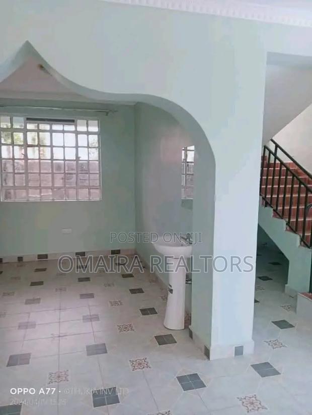 5bdrm Mansion in Nakuru Pipeline for sale