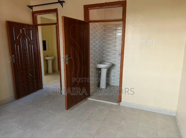 2bdrm Apartment in White House Estate, Nakuru Town East for rent