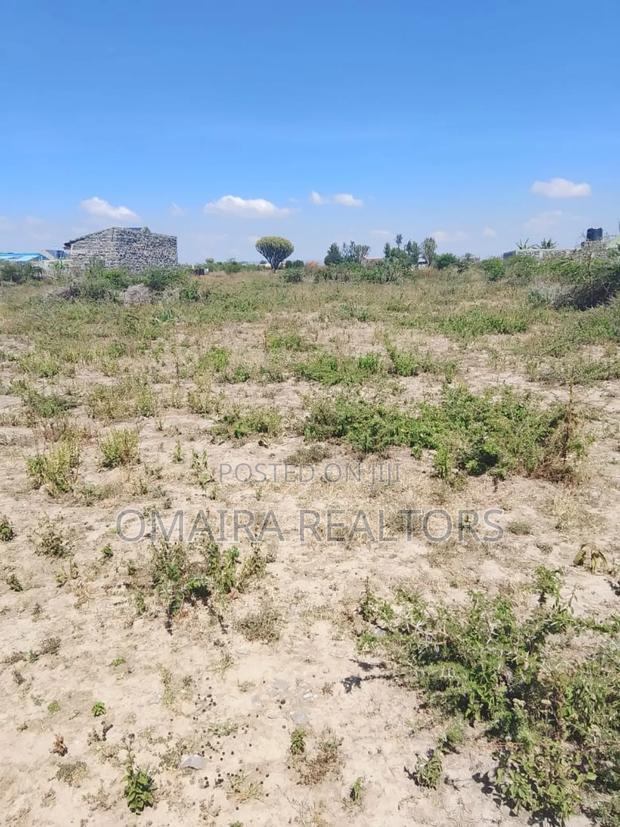 50x100 Meter Plot for Sale Within the Esteemed Greensted