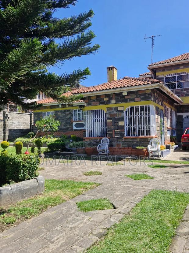 5bdrm Mansion in Kiamunyi for sale