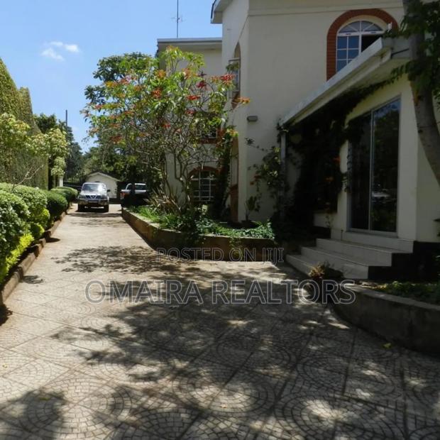 5bdrm Mansion in Runda for sale