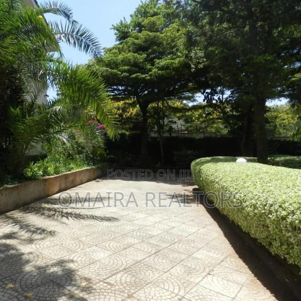 5bdrm Mansion in Runda for sale