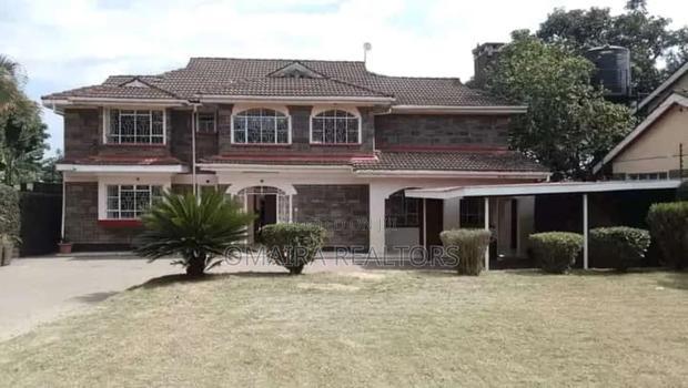 5bdrm House in Naka for rent
