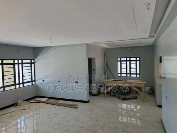 3bdrm House in Naka for sale