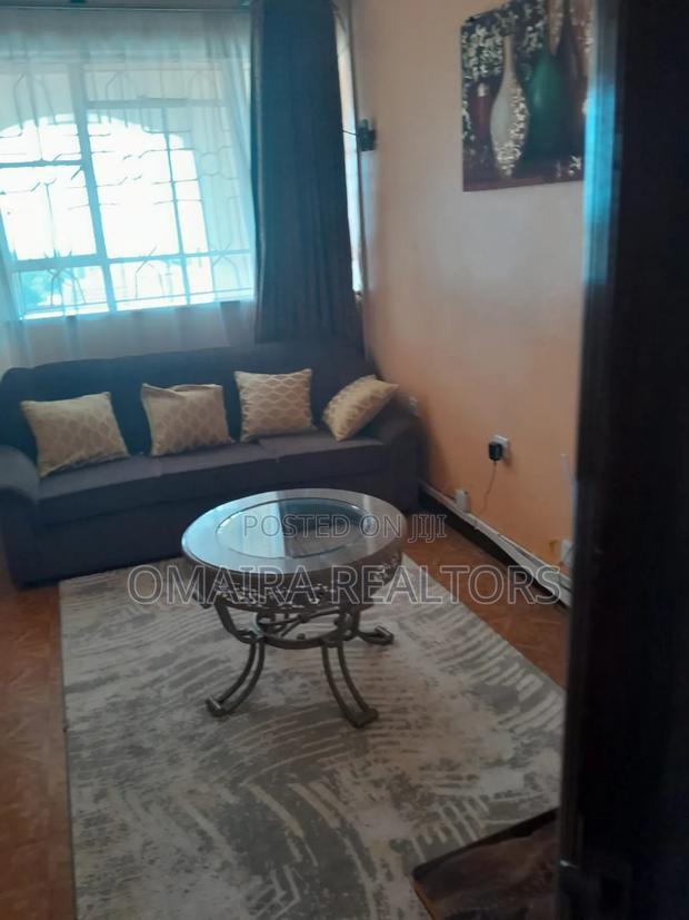 5bdrm House in Naka for rent