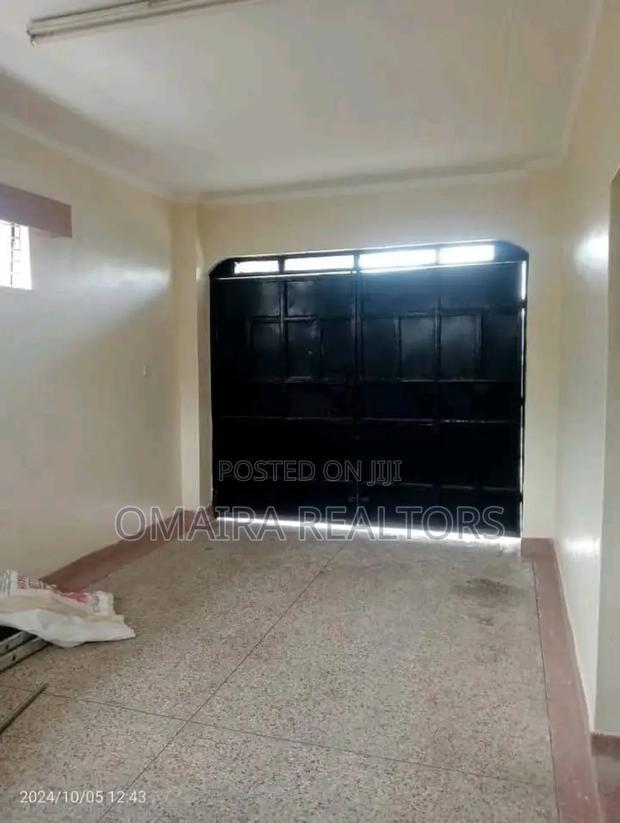 5bdrm Mansion in Naka Estate, Nakuru for sale