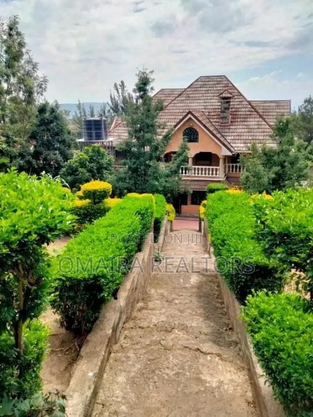 8bdrm Mansion in Milimani Estate for rent