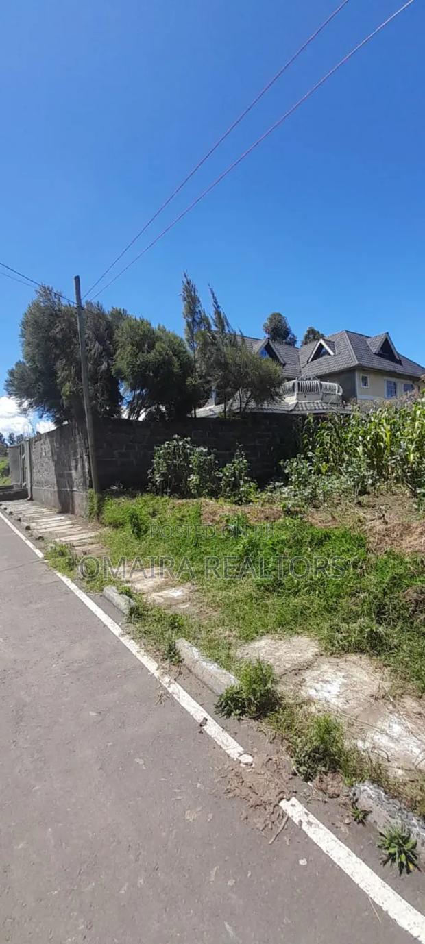 50x100 Plot for Sale in Kiamunyi Nakuru Touching Tarmac Road