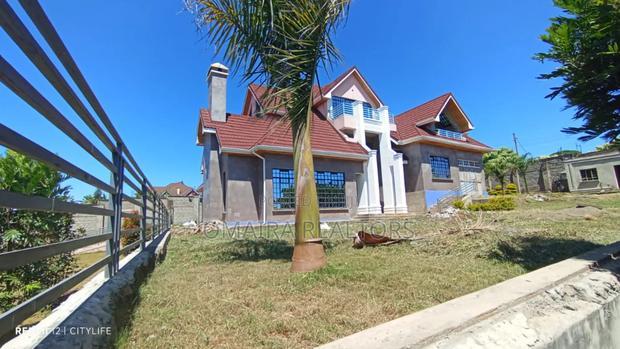 6bdrm Villa in Kiambu Githiga for sale
