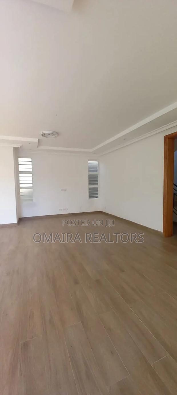 4bdrm Duplex in Apple Ridge Homes, Matasia for sale