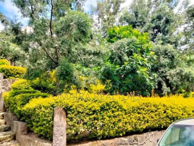8bdrm Mansion in Milimani Estate for rent