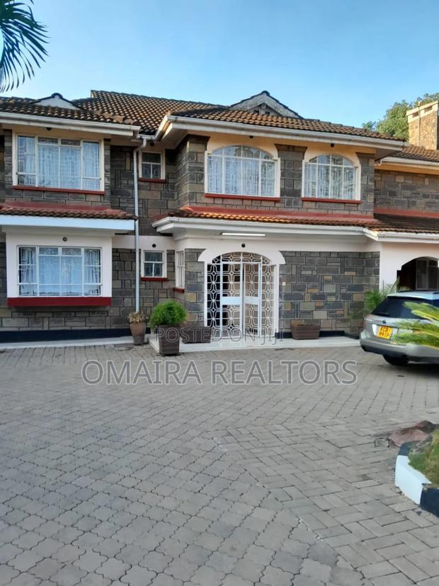5bdrm House in Naka for rent