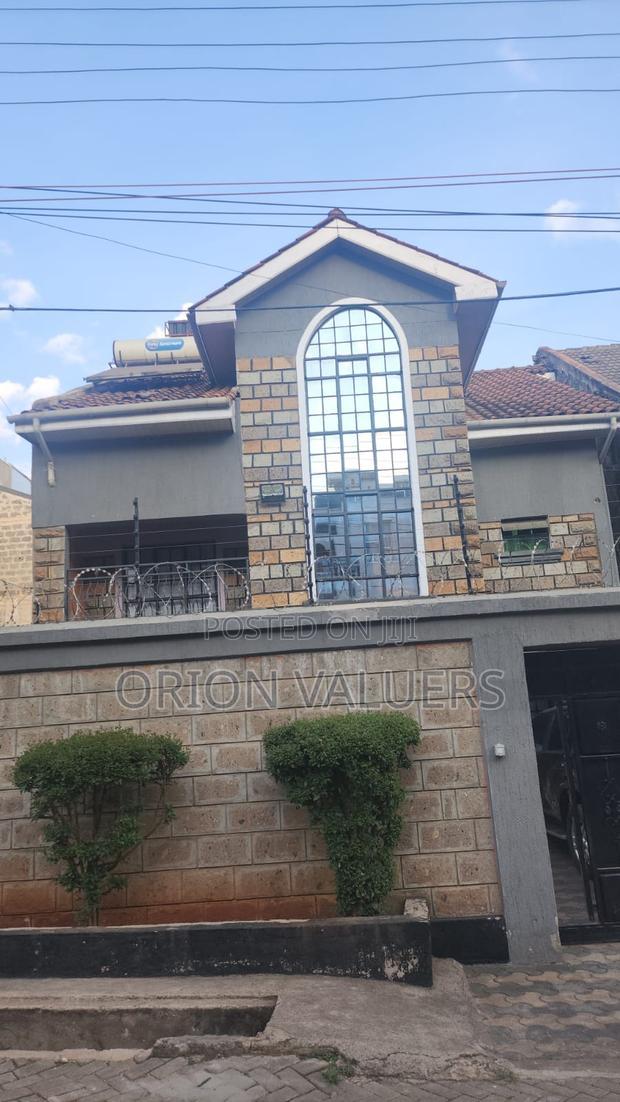 5bdrm Townhouse/Terrace in Royal Park-Langata for sale
