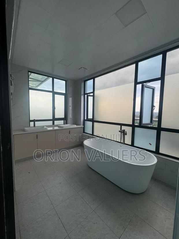 4bdrm Apartment in Nandwa Ivy, Kileleshwa for sale