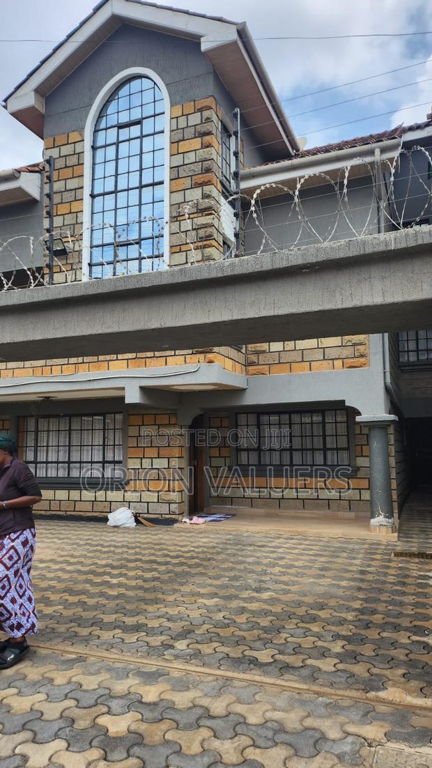 5bdrm Townhouse/Terrace in Royal Park-Langata for sale